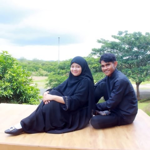 oiuyyytgg